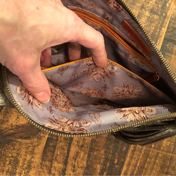 HOBO Metallic Gold and Rich Brown Wristlet - Picture 6 of 10